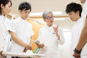 歯科医師カンファレンス