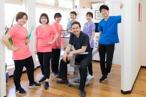 歯科スタッフ集合写真